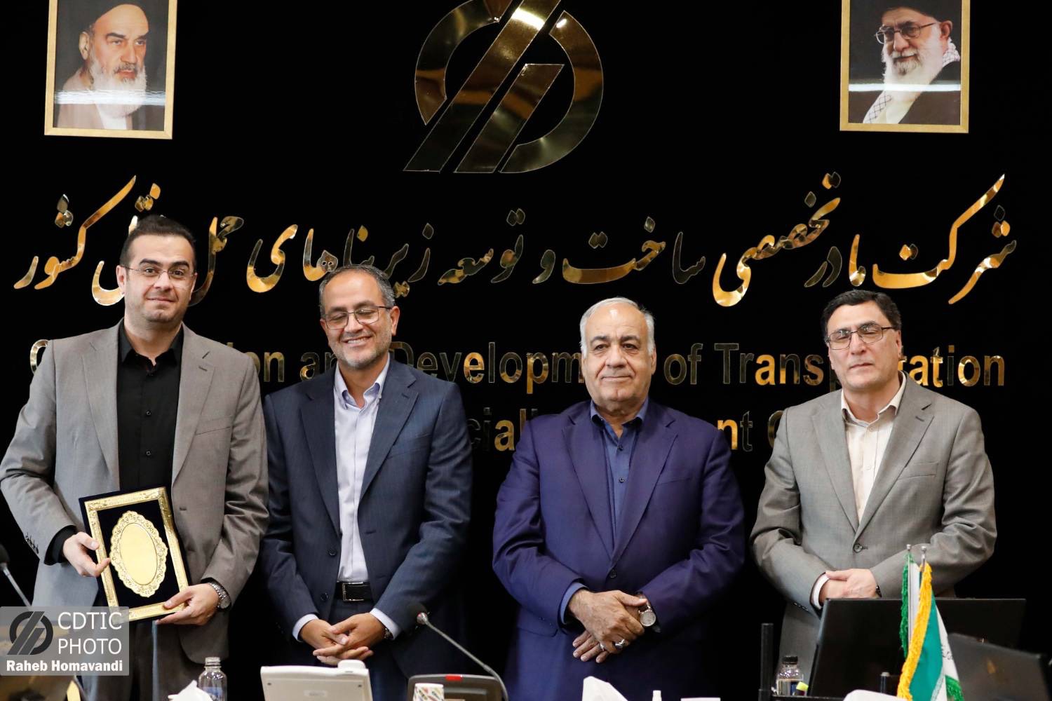 مراسم تجلیل از دست‌ اندرکاران احداث راه‌ آهن میانه- اردبیل