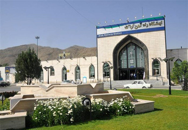 تقدیر و تشکر مدیر کل راه و شهرسازی از مدیر کل راه آهن اراک
