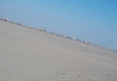 تصویری از صف ایست و بازرسی نایین