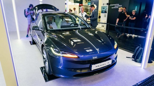 Tesla-model-3-09