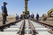 آغاز عملیات تعویض عایق‌ های خط ریلی شاهرود تا سمنان