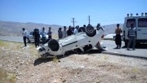 واژگونی یک دستگاه پژو ۲۰۶ در جاده دشتروم - بابا میدان