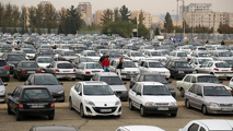 عرضه خودرو در بورس مناسب است؟