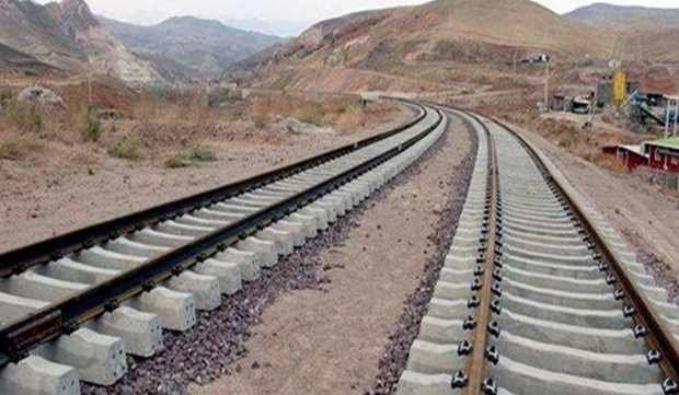 اتمام ریل‌ گذاری راه‌ آهن چابهار ـ زاهدان تا یک ماه آینده