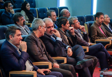 دعوت از بازیگران و سیاست گذاران اصلی حوزه خودروهای برقی