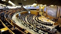تفاوت مزایای مختلف نمایندگان مجلس سوئد و ایران 