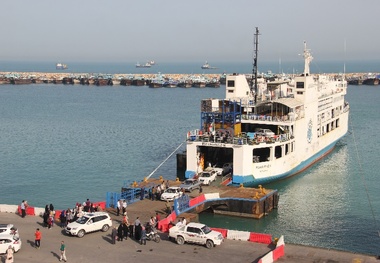 رشد ۳۴ درصدی صادرات غیرنفتی در بندرلنگه