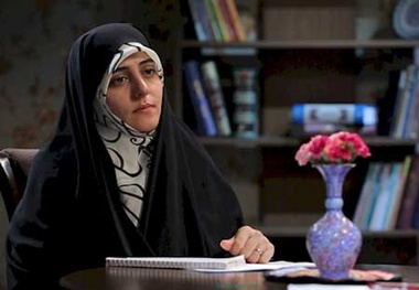 اظهارات عجیب مجری تلویزیون: هر کسی مثل من فکر نمی‌کند، جمع کند و از ایران برود! 