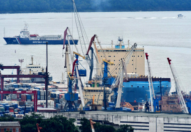 Maersk Sends First Containership Through Arctic Route