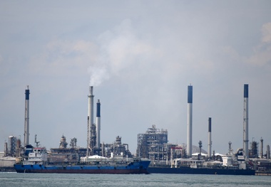Singapore to vaccinate over 10,000 frontline maritime workers by end of January