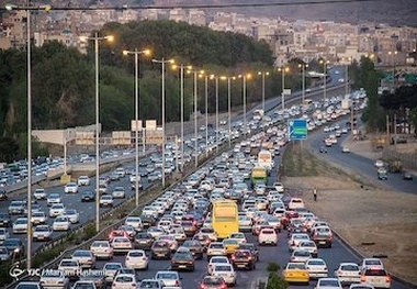 ترافیک سنگین در آزادراه قزوین کرج 