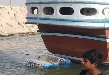 علت حادثه سقوط وانت بار چه بود؟