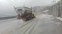 راهداری زمستانه در بام ایران با ماشین آلات فرسوده
