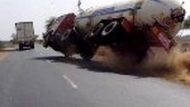 واژگونی تانکر ۳۰ هزار لیتری تینر در شاهرود