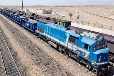 افتتاح فاز اول بهره برداری از واگن های باری لبه بلند در قالب یک قطار کامل