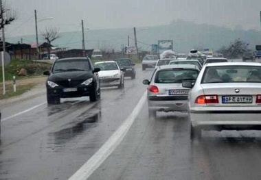  جاده های زنجان لغزنده و حادثه آفرین است