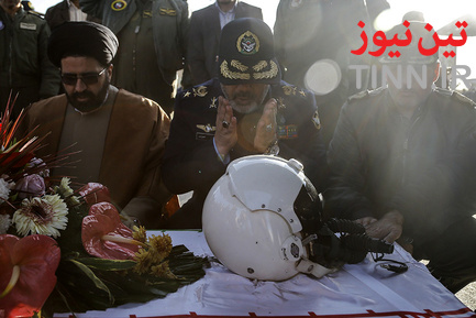ورود پیکر خلبان شهید رحمانی به تهران