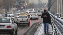 بارش برف و باران در جاده‌های 11 استان کشور/ترافیک سنگین در کندوان