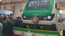 وعده متفاوت 500 میلیون دلاری مدیرعامل راه آهن در مراسم رونمایی لوکوموتیو مپ 30
