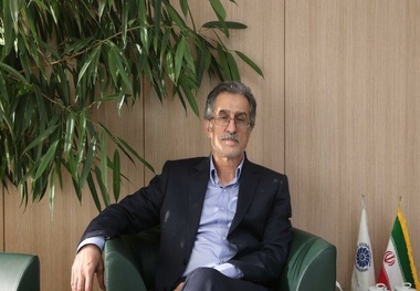 اکثر فعالان اقتصادی به دلار ۴۲۰۰ تومانی دسترسی نیافتند