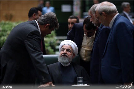 روحانی در مجلس
