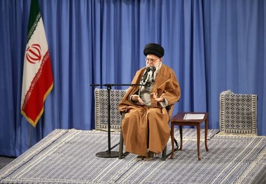 همه کمک کنند برنامه‌های اقتصادی دولت به نتیجه برسد