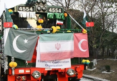 زمان سیر قطار باری اکو؛ کمتر از نصف زمان  مسیر دریایی