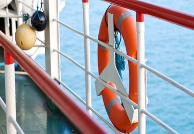 USCG advises on safe boating over Labor Day weekend