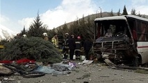 واژگونی مینی‌بوس معلمان در بزرگراه آزادگان/ 12 نفر بیمارستانی شدند