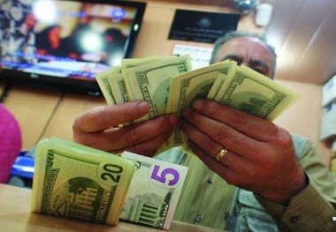 قیمت دلار ۵ آذر ۱۳۹۹ به کف ۲۵هزارتومان رسید