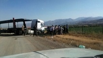 یک کشته در برخورد تریلی با پراید