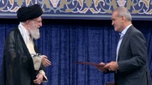 رهبر معظم انقلاب حکم ریاست جمهوری مسعود پزشکیان را اعطا کردند