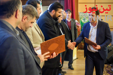 آیین تجلیل از رانندگان نمونه شرکت خودرو سرویس شهر