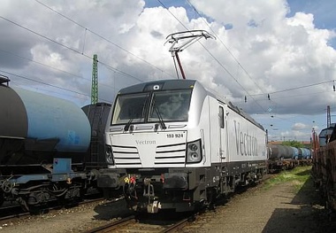  Italian freight operator orders Siemens Vectrons 