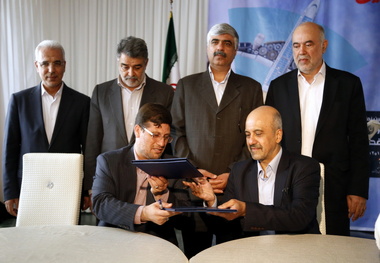 «آسمان» تفاهم نامه ساخت لاستیک هواپیما امضا کرد