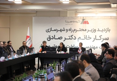 بازدید وزیر راه از ظرفیت های تولیدی مپنا لکوموتیو
