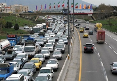 ترافیک صبحگاهی در آزادراه کرج-تهران