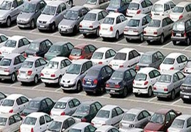 نمایشگاه‌ های خودرو باز اما خرید و فروش قفل شده است