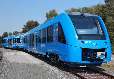 US: TriMet Celebrates Delivery of Final Type 6 MAX Unit