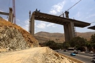 ادامه ساخت مسیر جایگزین پل b۱