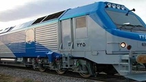 حضور آخوندی در اراک برای امضای قرارداد واگن‌پارس