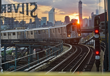 US: New Siemens Fleet Begins Passenger Service on Hudson Line