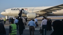 برگزاری آیین بدرقه زائران خانه خدا در فرودگاه گرگان