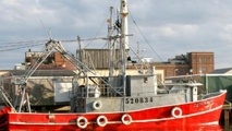 Unattended Helm Leads to Grounding of Towing Vessel