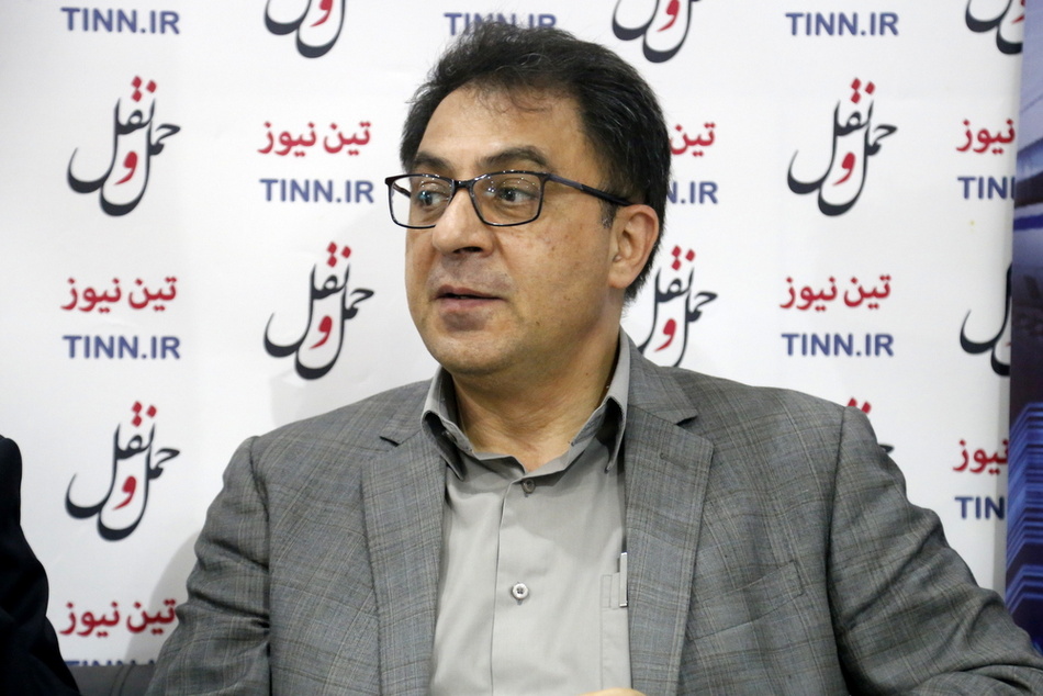 تامین قطعات مترو به سختی در حال انجام است