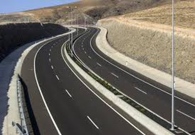 کمربندی قم تا پایان سال بار ترافیکی ماشین های سنگین را کاهش می دهد