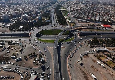 حل معضل ترافیک قم با احداث ۴ خط حمل ونقل انبوه
