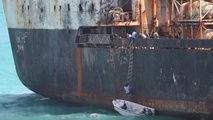 Five armed robbers board tanker in Singapore Strait
