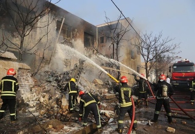 جان باختن 3 نفر در حادثه سقوط هواپیمای جنگی در تبریز