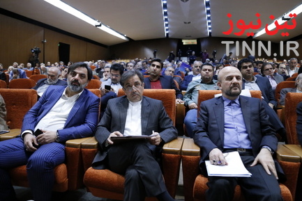 نشست هم اندیشی تشکل های حرفه ای با حضور وزیر راه و شهرسازی